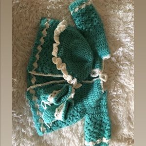 Crotchet baby set